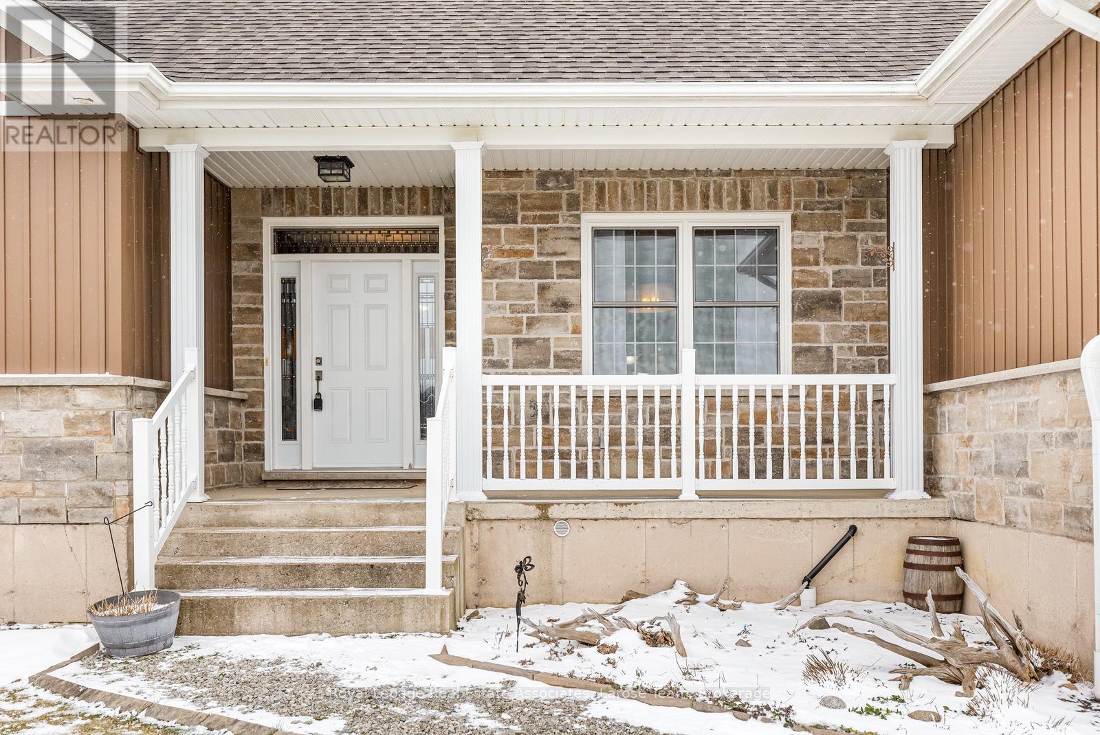 5484 Attema Crescent, West Lincoln, Ontario  L0R 1Y0 - Photo 3 - X12896822