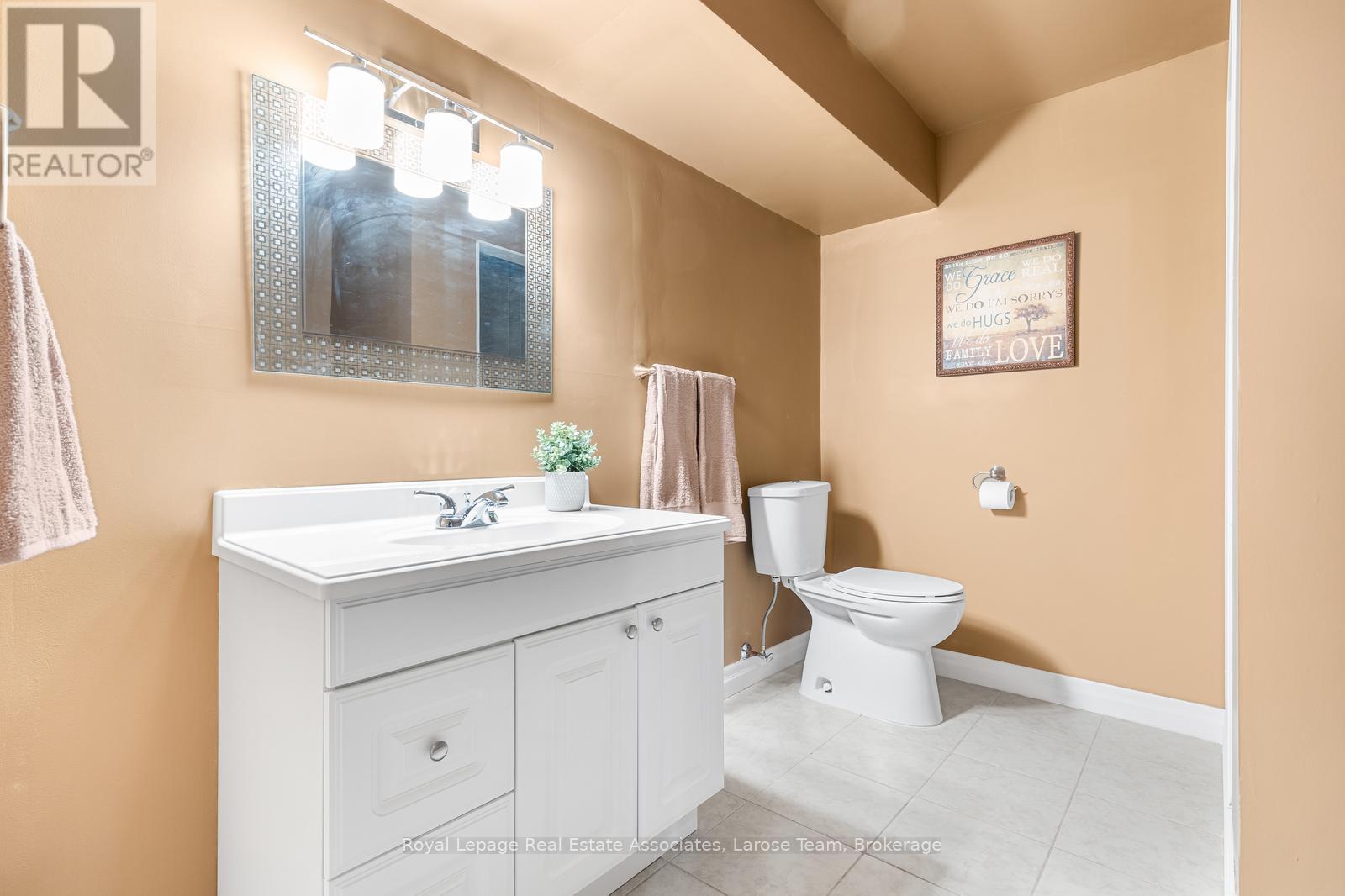 5484 Attema Crescent, West Lincoln, Ontario  L0R 1Y0 - Photo 32 - X12896822