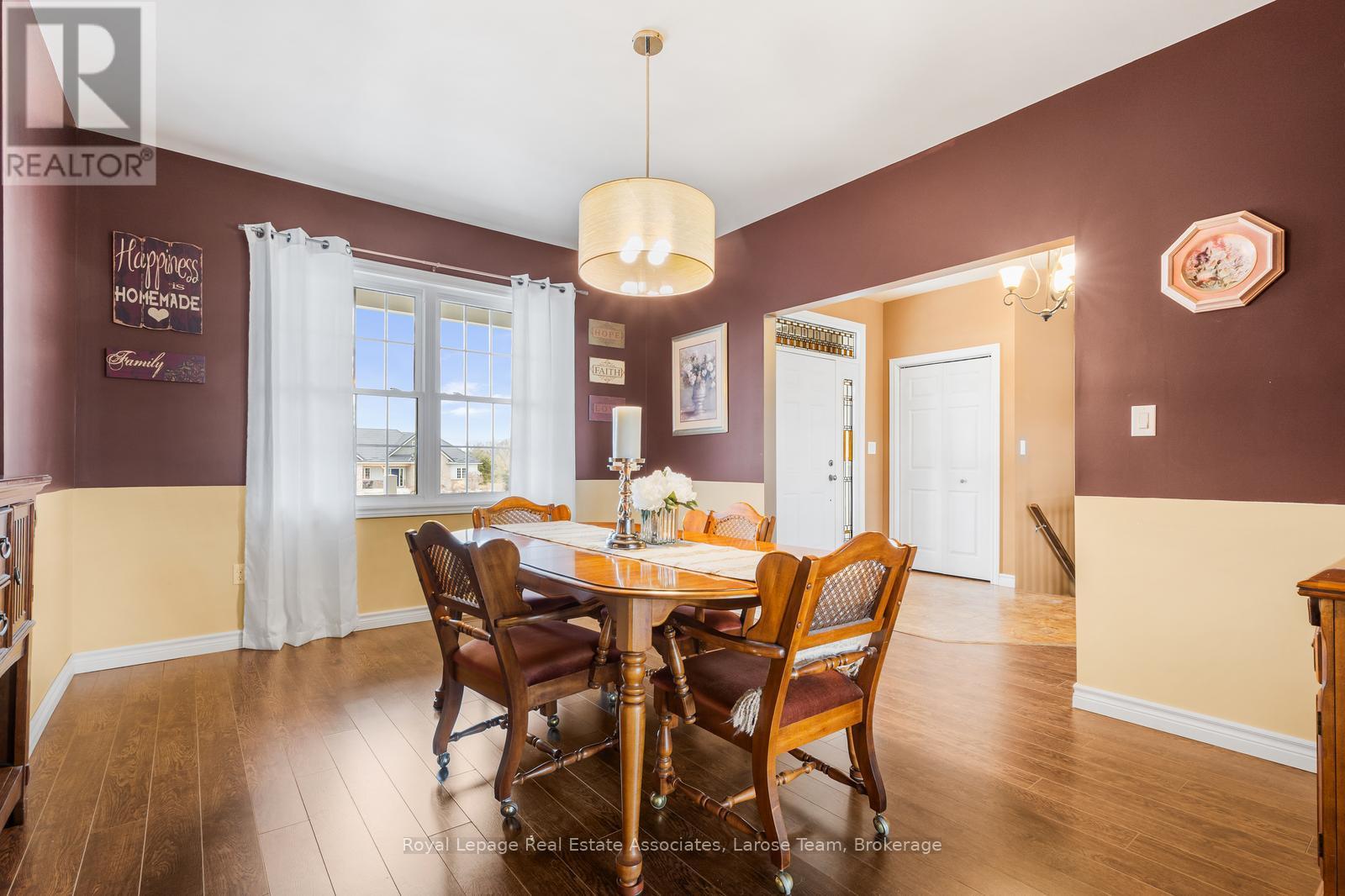 5484 Attema Crescent, West Lincoln, Ontario  L0R 1Y0 - Photo 5 - X12896822