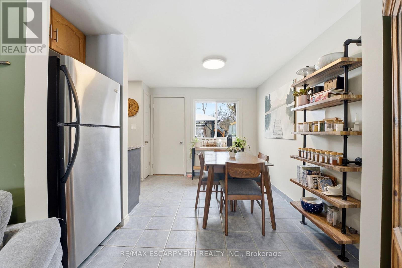 26 Richardson Drive, Norfolk, Ontario  N0A 1N4 - Photo 5 - X12896842