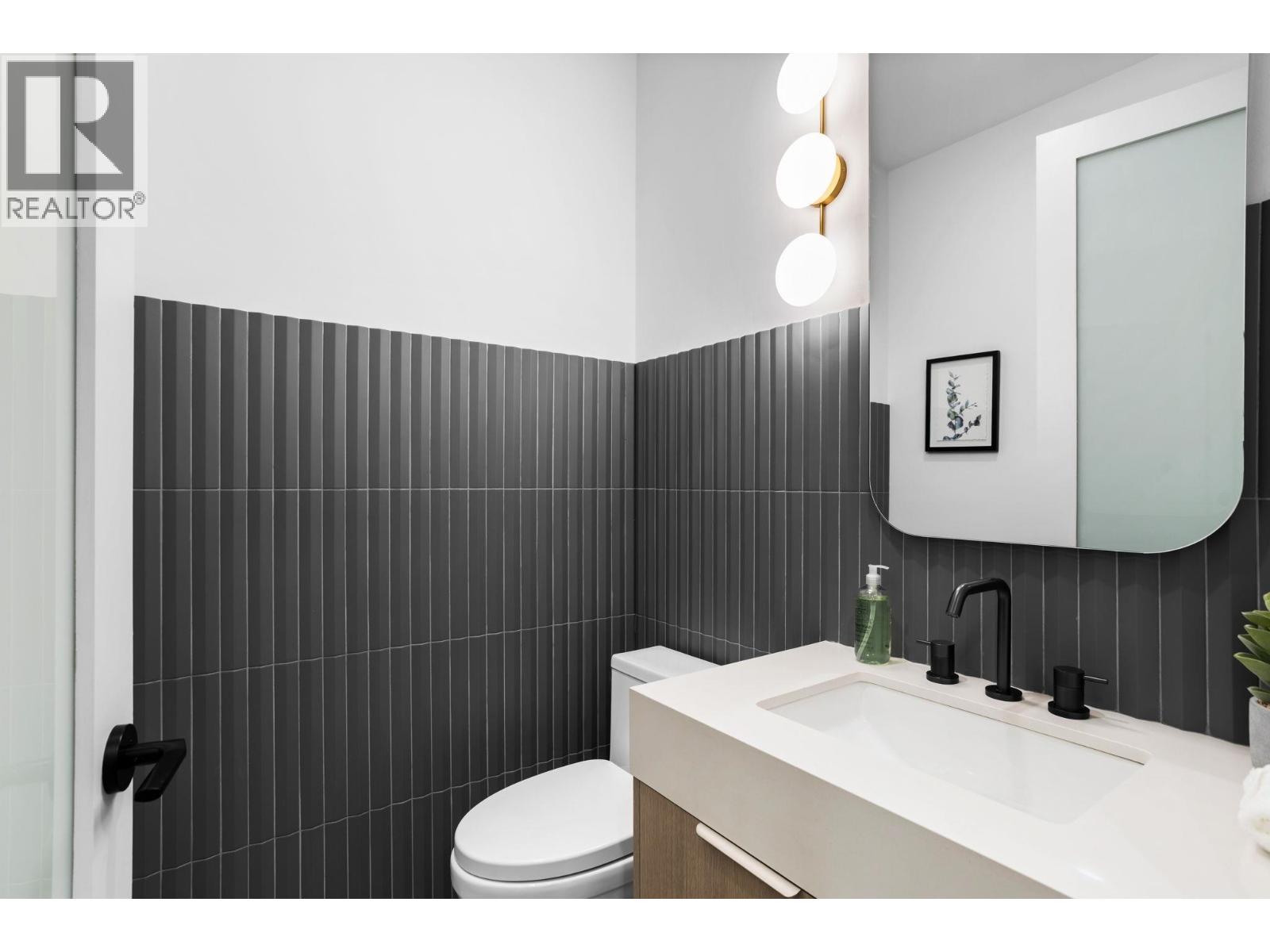 1 3275 Graveley Street, Vancouver, British Columbia  V5K 3K8 - Photo 16 - R3101128