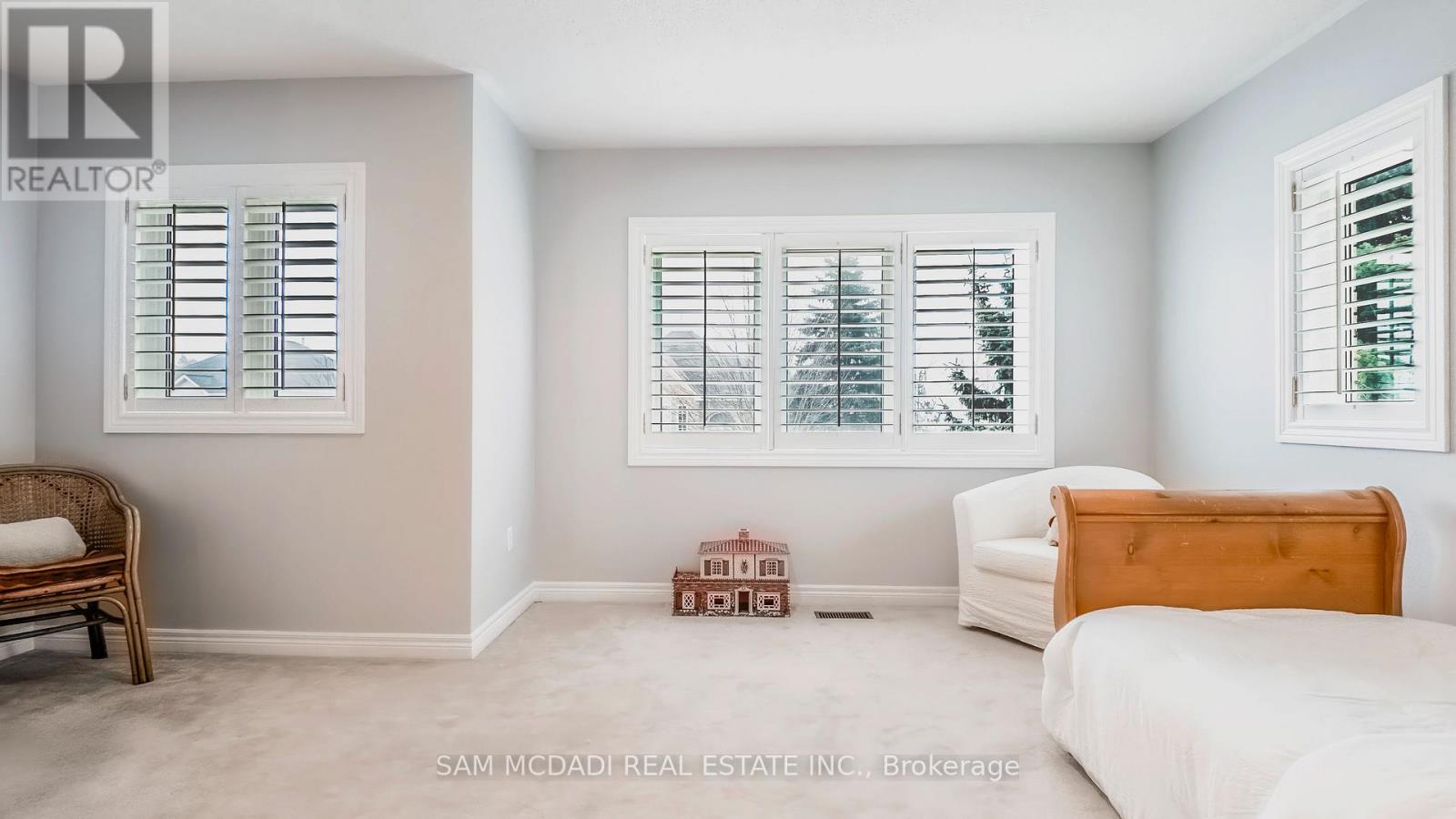 5396 Planter's Wd Court, Mississauga, Ontario  L5M 5V2 - Photo 20 - W12872914