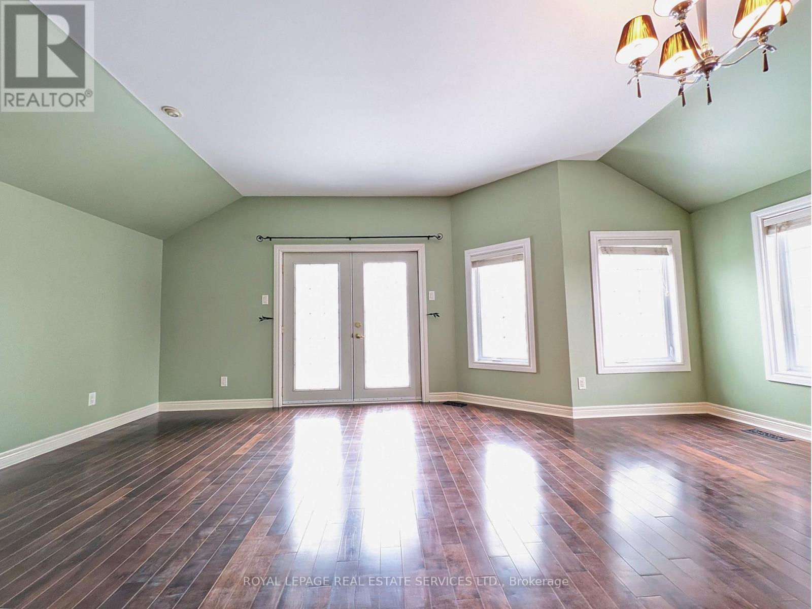 20 Holgate Street, Barrie, Ontario  L4N 2T5 - Photo 31 - S12885336