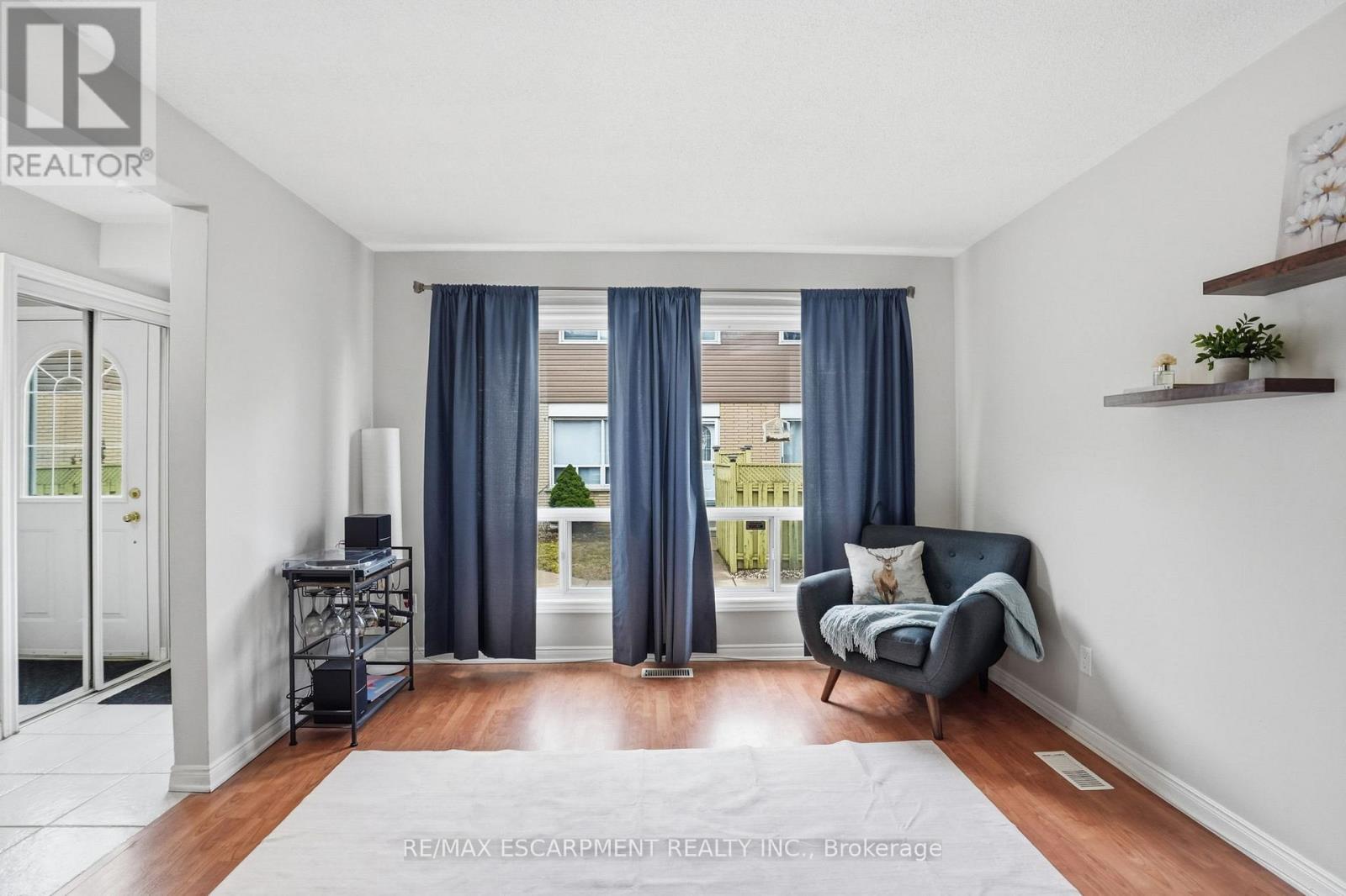 7 - 914 Mohawk Road, Hamilton, Ontario  L8T 2R8 - Photo 9 - X12894662