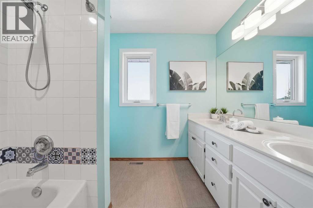 238039 44 Street E, Rural Foothills County, Alberta  T1S 3R3 - Photo 21 - A2290349