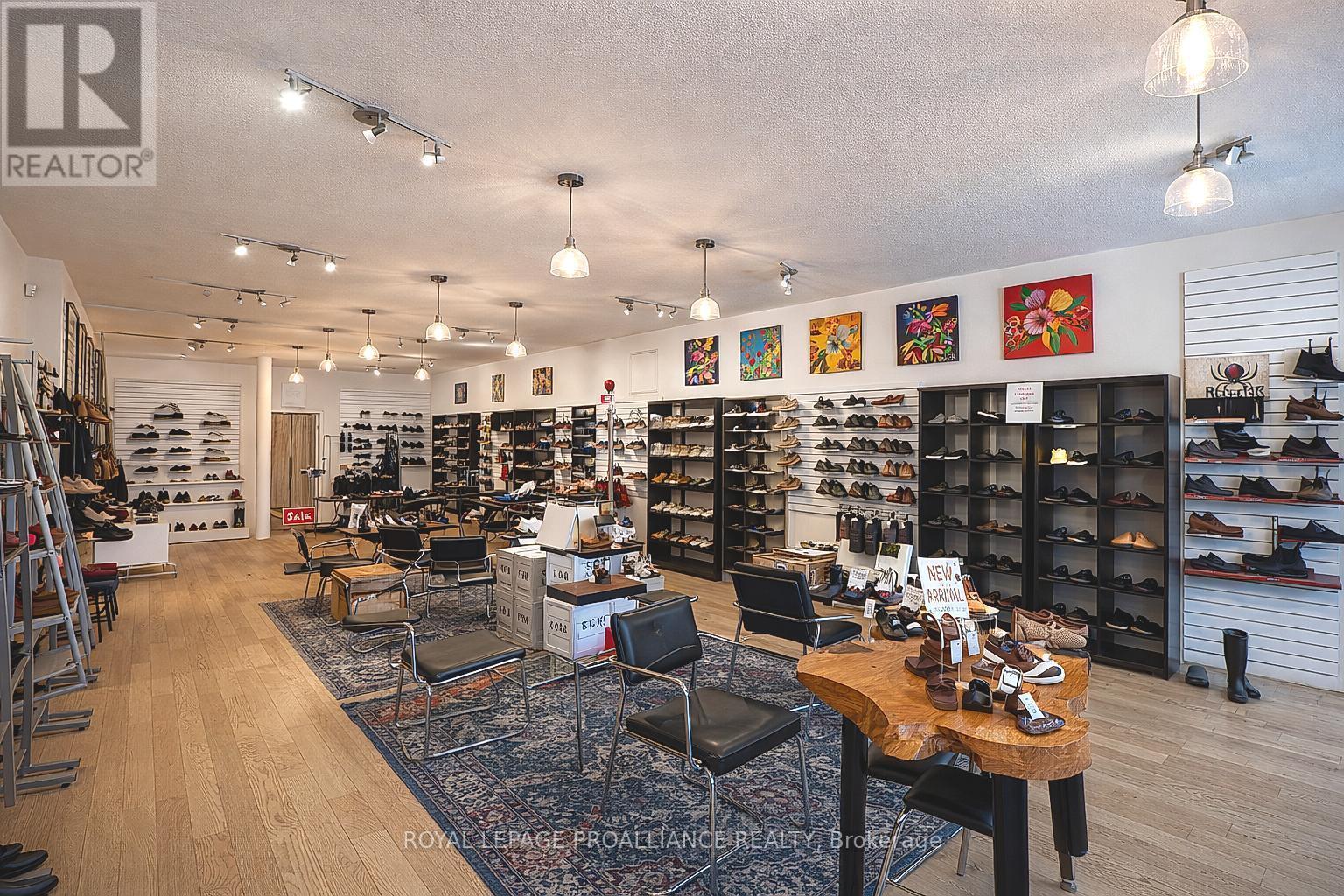 26 Walton Street, Port Hope, Ontario  L1A 1N1 - Photo 3 - X12896866