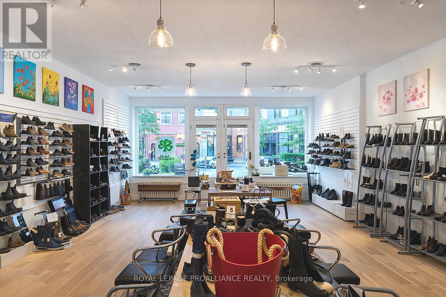 26 Walton Street, Port Hope, Ontario  L1A 1N1 - Photo 8 - X12896866