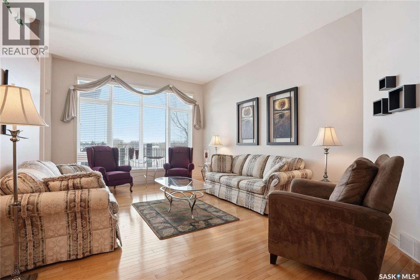 114 802 Heritage Crescent, Saskatoon, Saskatchewan  S7H 5T3 - Photo 3 - SK030517