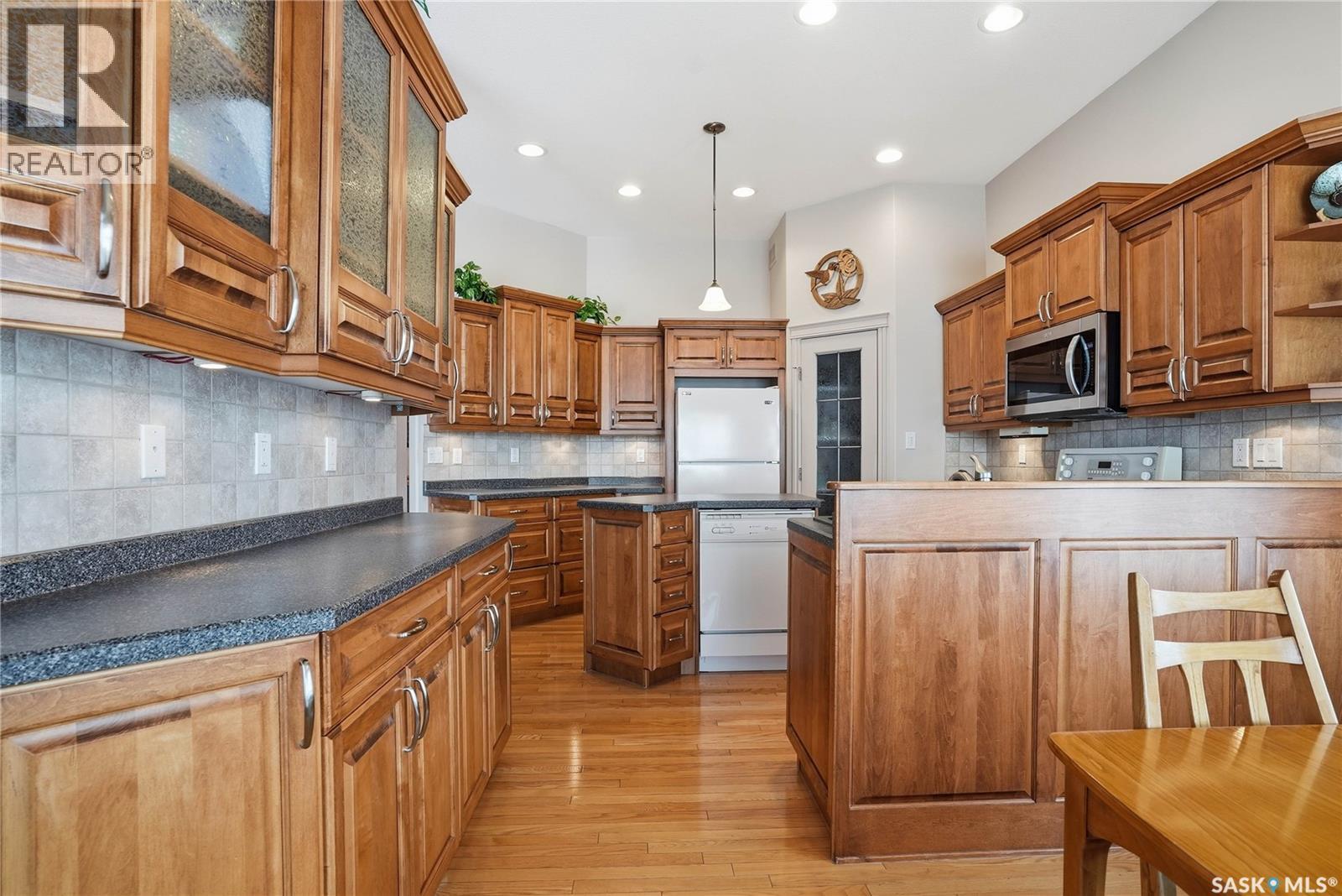 114 802 Heritage Crescent, Saskatoon, Saskatchewan  S7H 5T3 - Photo 7 - SK030517