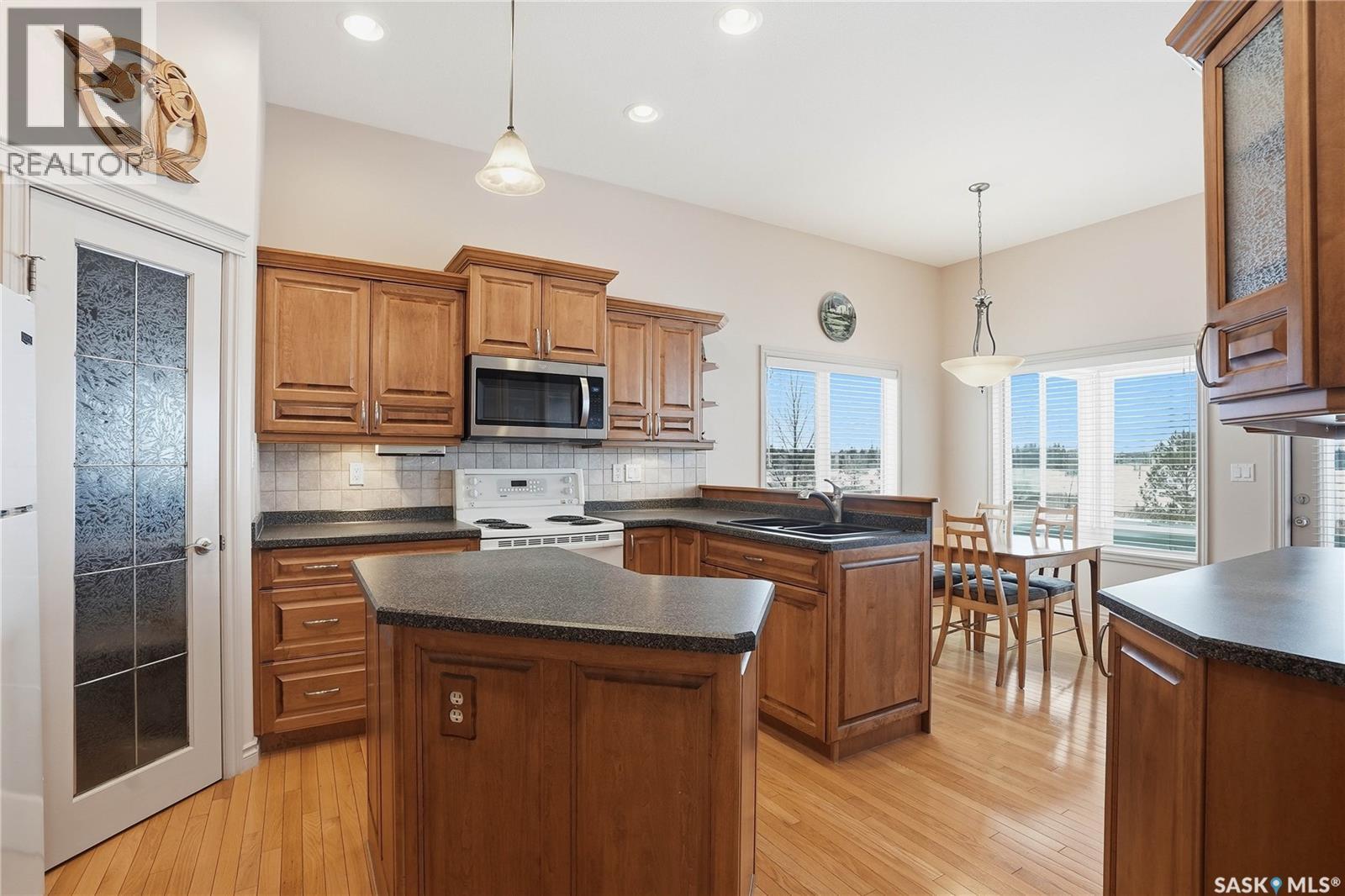 114 802 Heritage Crescent, Saskatoon, Saskatchewan  S7H 5T3 - Photo 10 - SK030517