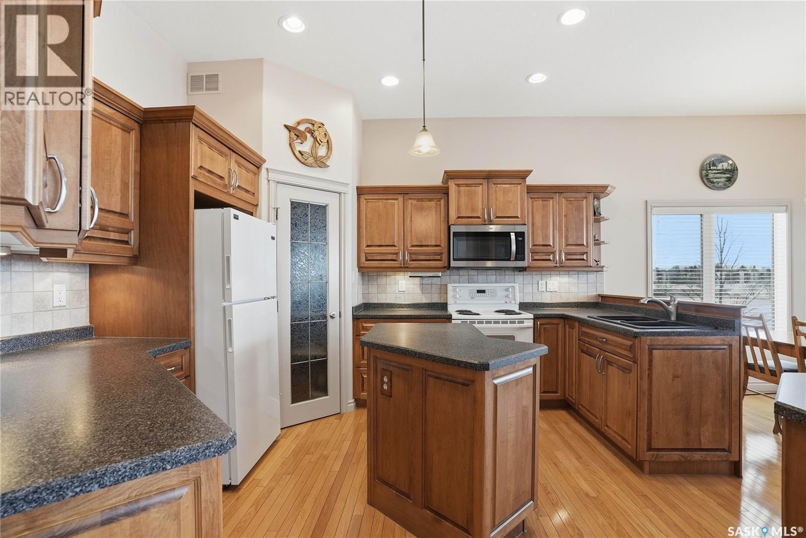 114 802 Heritage Crescent, Saskatoon, Saskatchewan  S7H 5T3 - Photo 9 - SK030517