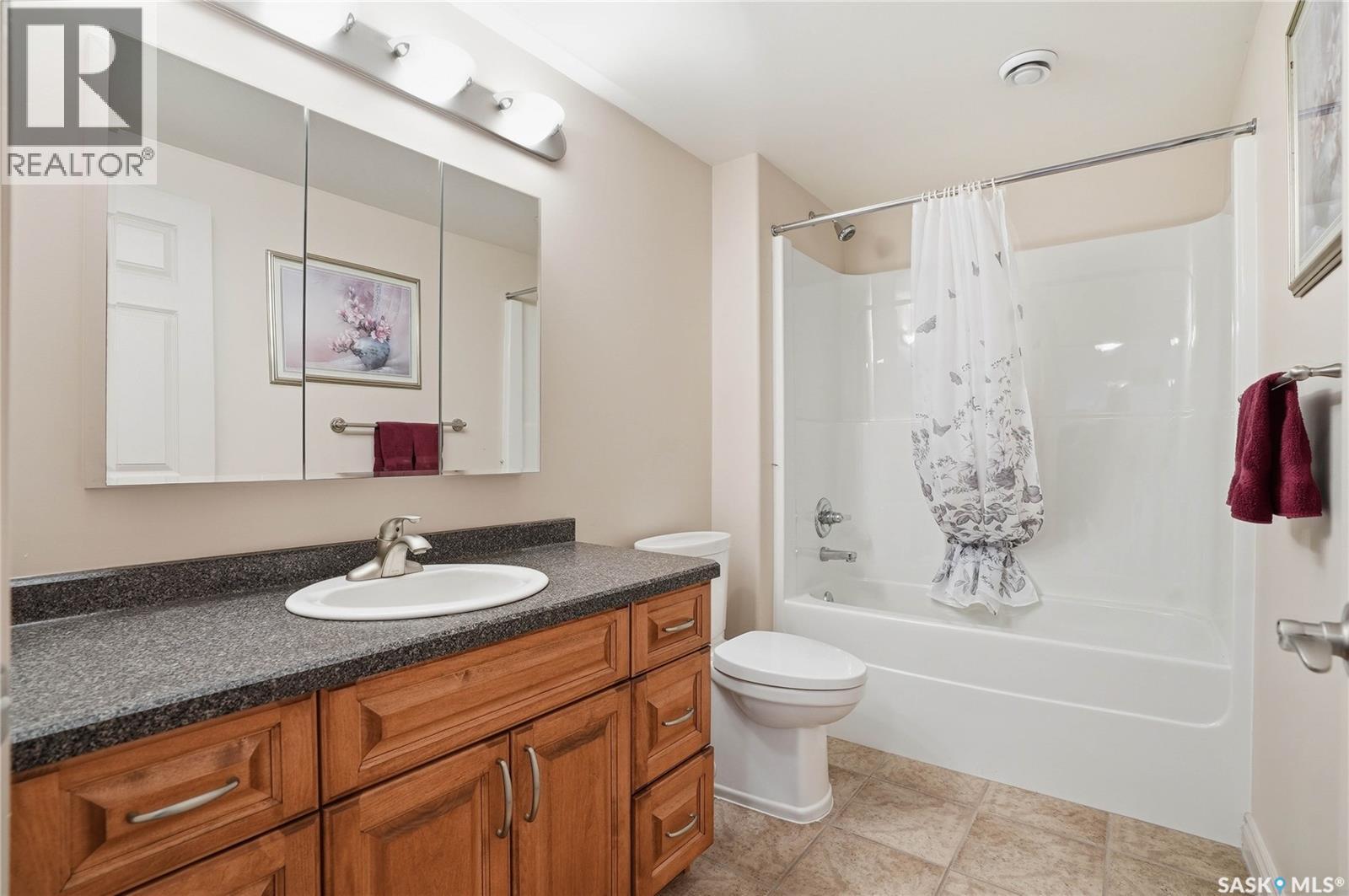 114 802 Heritage Crescent, Saskatoon, Saskatchewan  S7H 5T3 - Photo 42 - SK030517