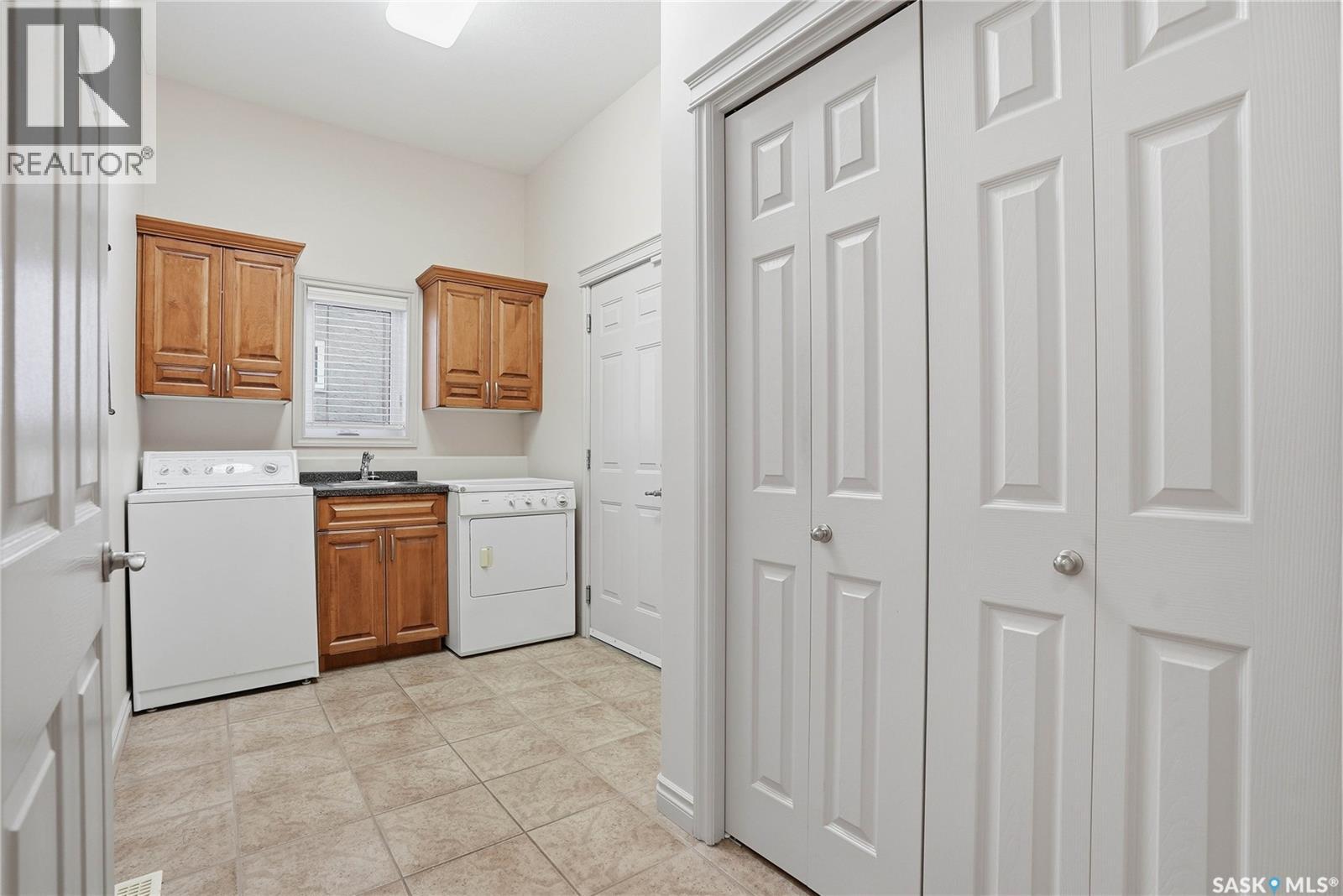 114 802 Heritage Crescent, Saskatoon, Saskatchewan  S7H 5T3 - Photo 21 - SK030517