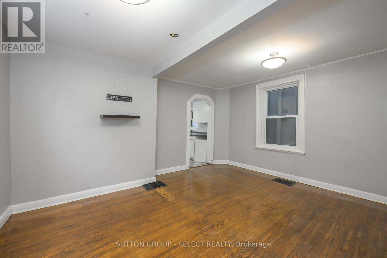 124 Edward Street, London South, Ontario  N6C 3H9 - Photo 7 - X12896984