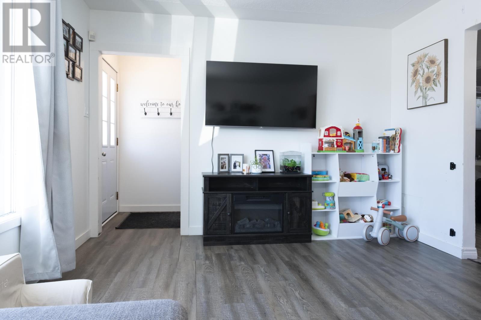 131 Carl Ave, Thunder Bay, Ontario  P7B 4Z4 - Photo 3 - TB2600469