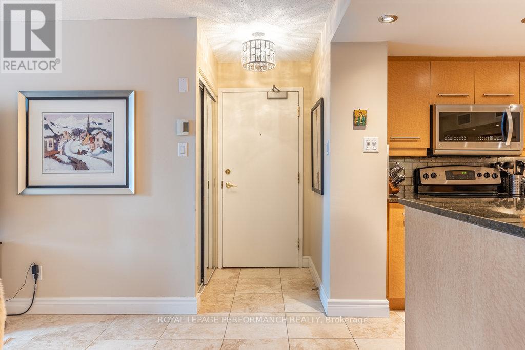 1401 - 160 George Street, Ottawa, Ontario  K1N 9M2 - Photo 3 - X12896914