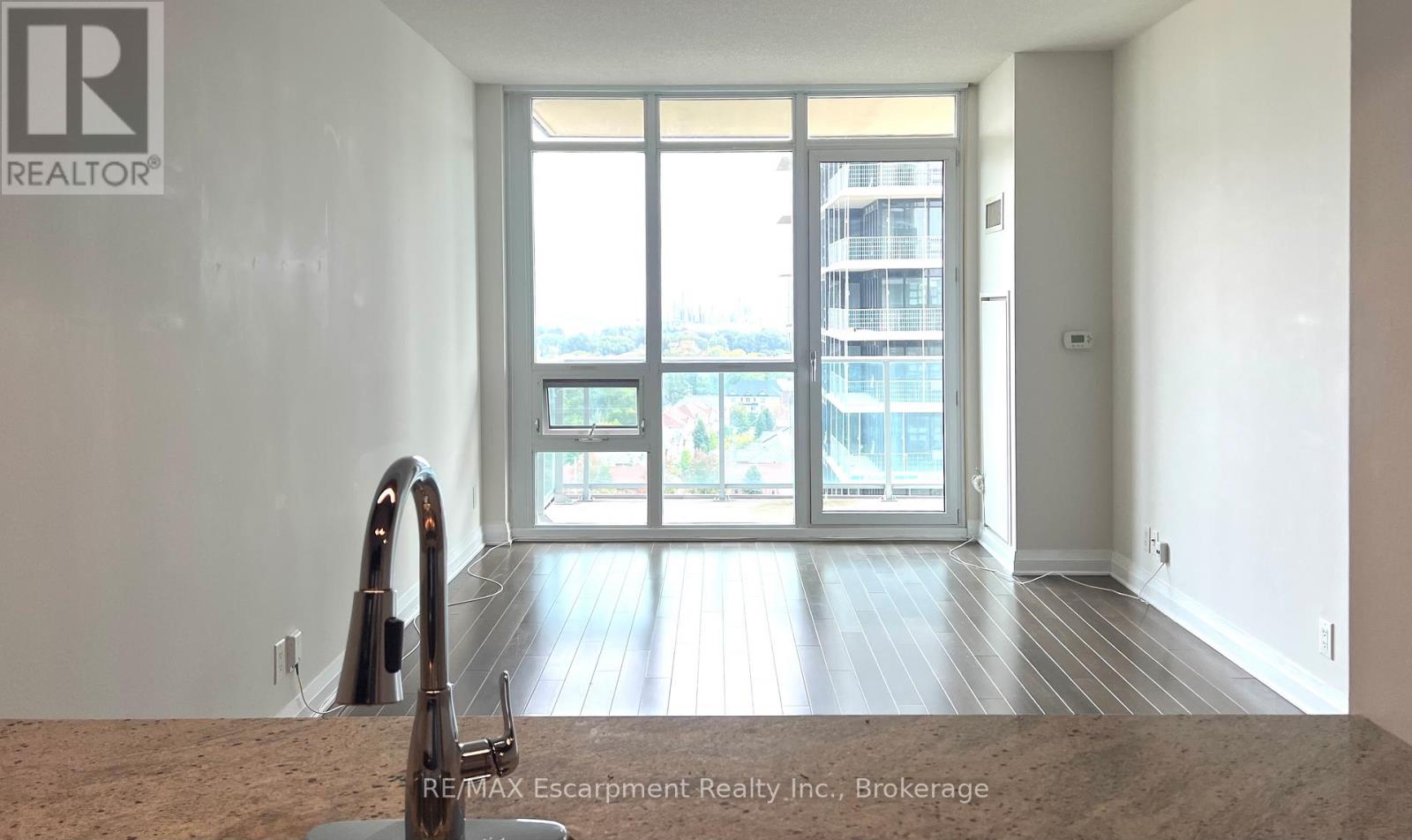 1309 - 1055 Southdown Road, Mississauga, Ontario  L5J 0A3 - Photo 16 - W12896908