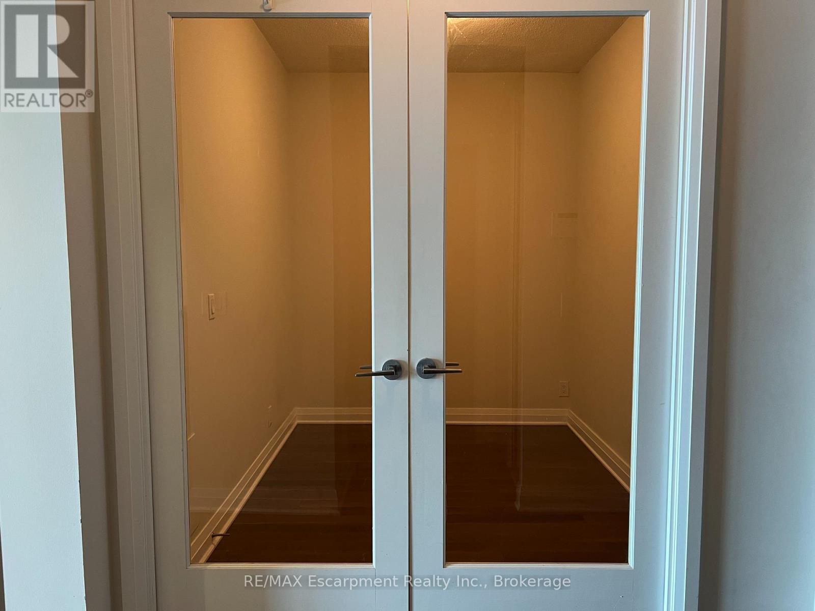 1309 - 1055 Southdown Road, Mississauga, Ontario  L5J 0A3 - Photo 27 - W12896908