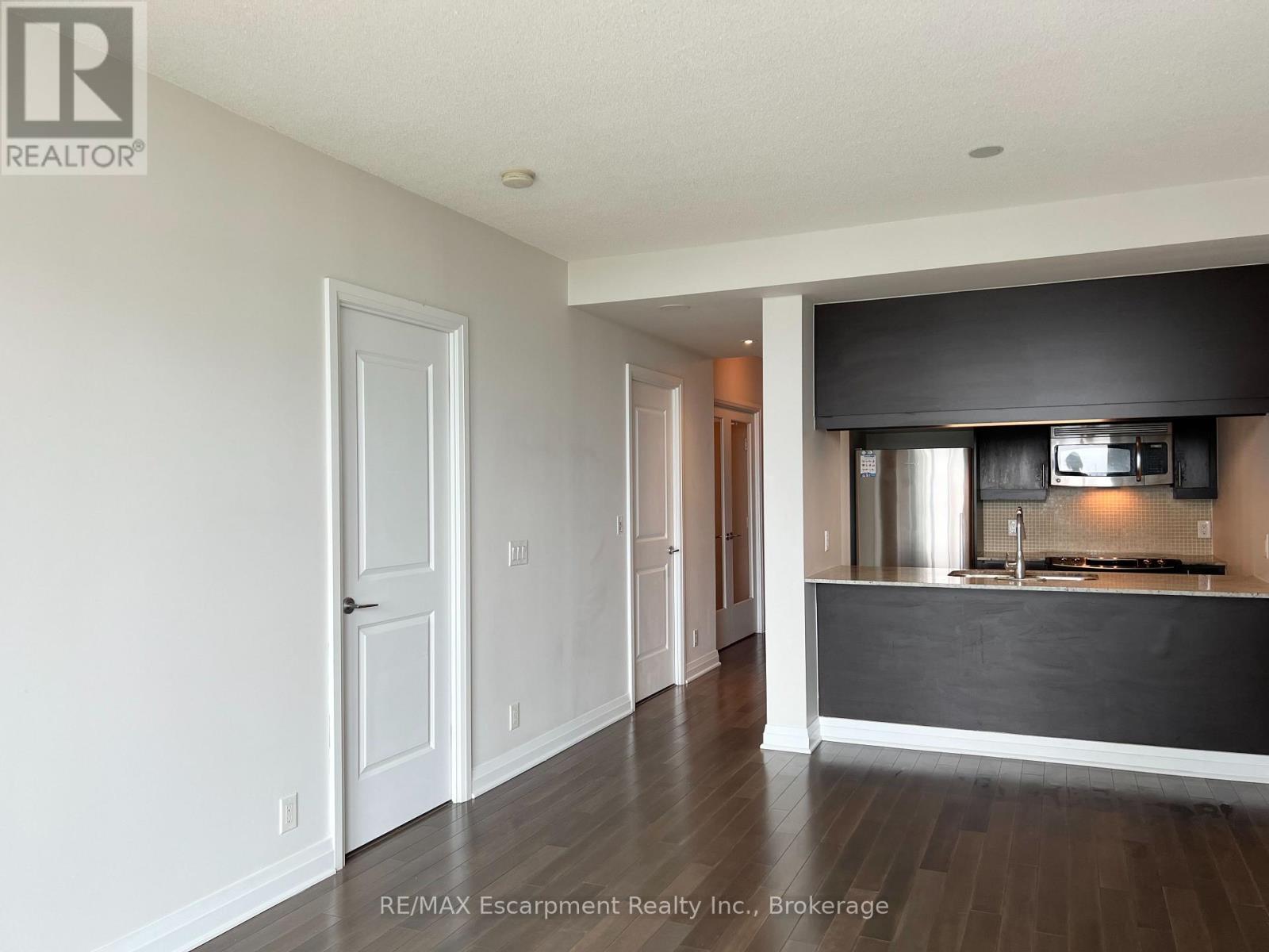 1309 - 1055 Southdown Road, Mississauga, Ontario  L5J 0A3 - Photo 7 - W12896908