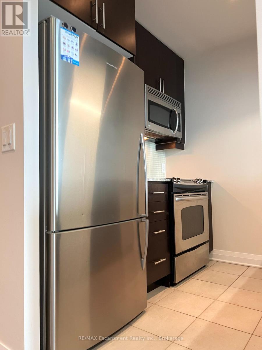 1309 - 1055 Southdown Road, Mississauga, Ontario  L5J 0A3 - Photo 9 - W12896908