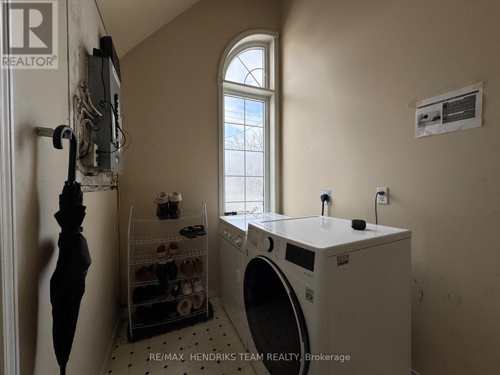 308 Oakdale Avenue, St. Catharines, Ontario  L2P 2T5 - Photo 13 - X12896960