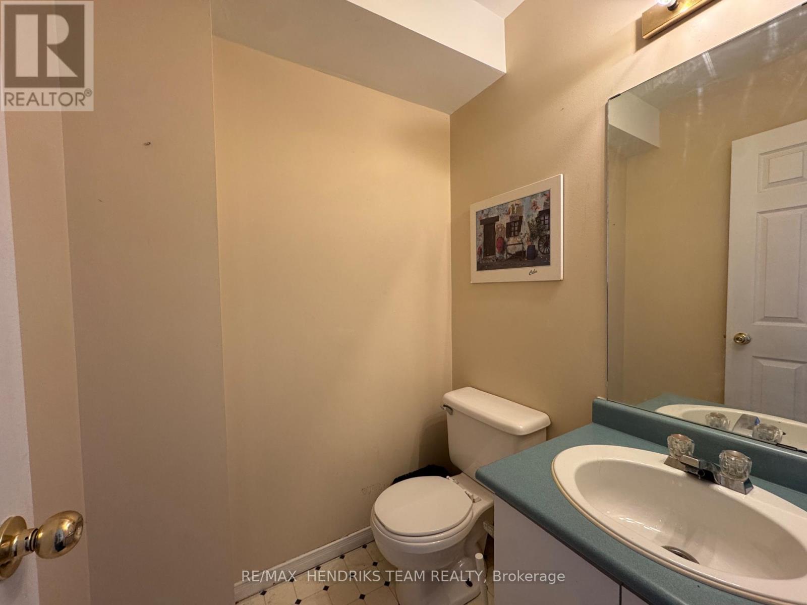 308 Oakdale Avenue, St. Catharines, Ontario  L2P 2T5 - Photo 5 - X12896960