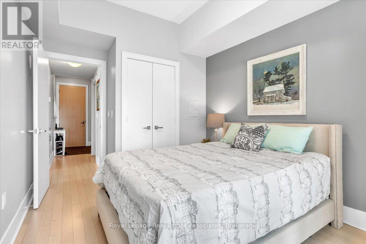 323 - 29 Queens Quay E, Toronto, Ontario  M5E 0A4 - Photo 19 - C12896968