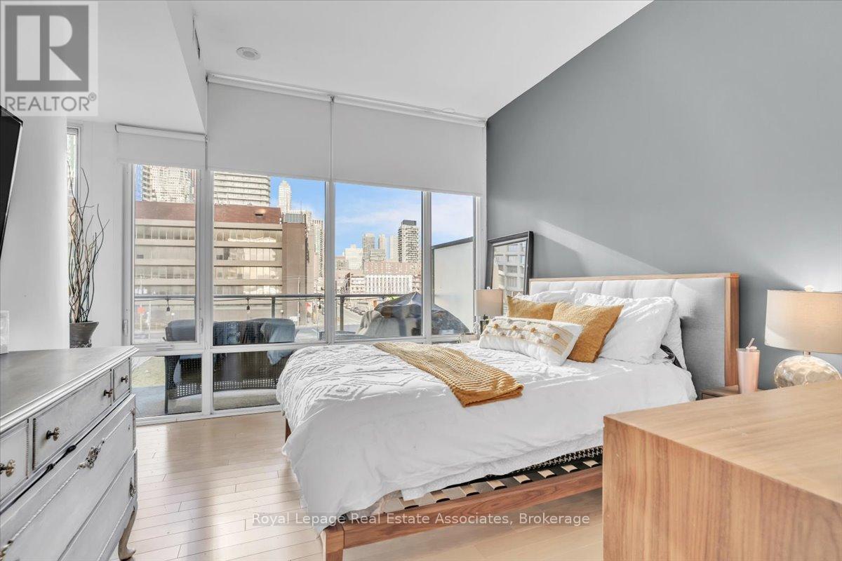 323 - 29 Queens Quay E, Toronto, Ontario  M5E 0A4 - Photo 22 - C12896968