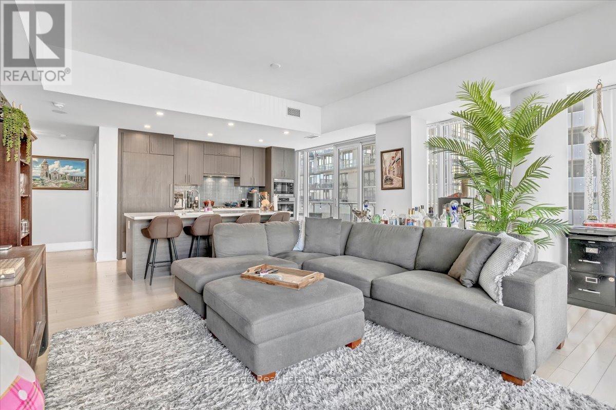 323 - 29 Queens Quay E, Toronto, Ontario  M5E 0A4 - Photo 7 - C12896968