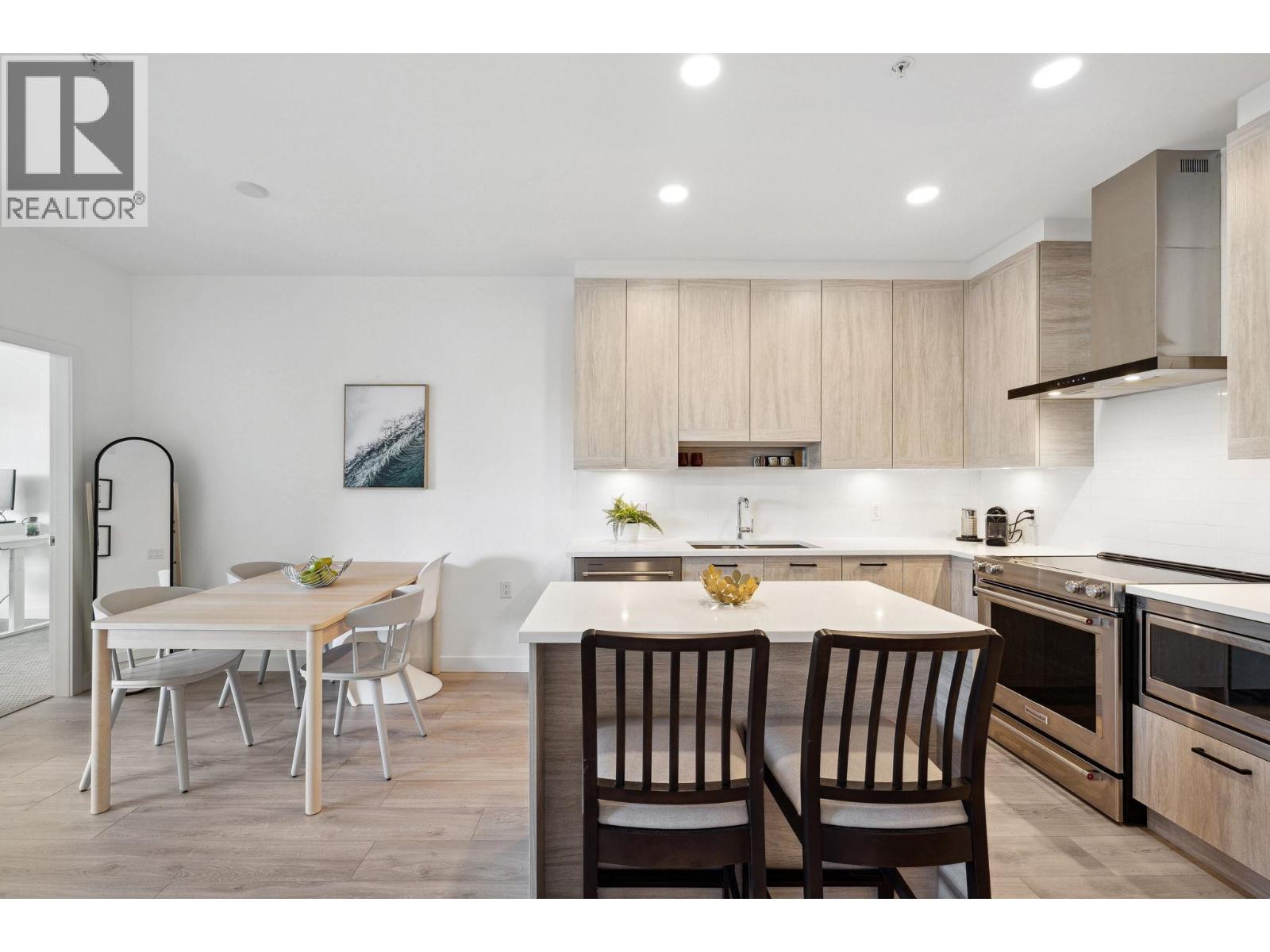 417 7579 16th Street, Burnaby, British Columbia  V3N 0H7 - Photo 13 - R3101172