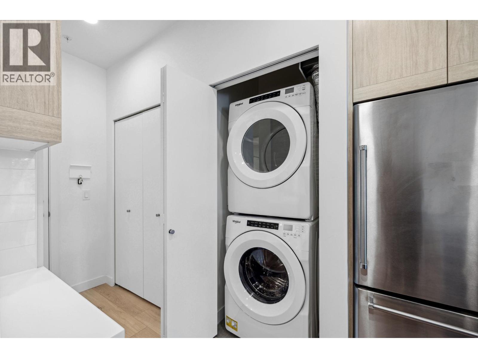 417 7579 16th Street, Burnaby, British Columbia  V3N 0H7 - Photo 14 - R3101172