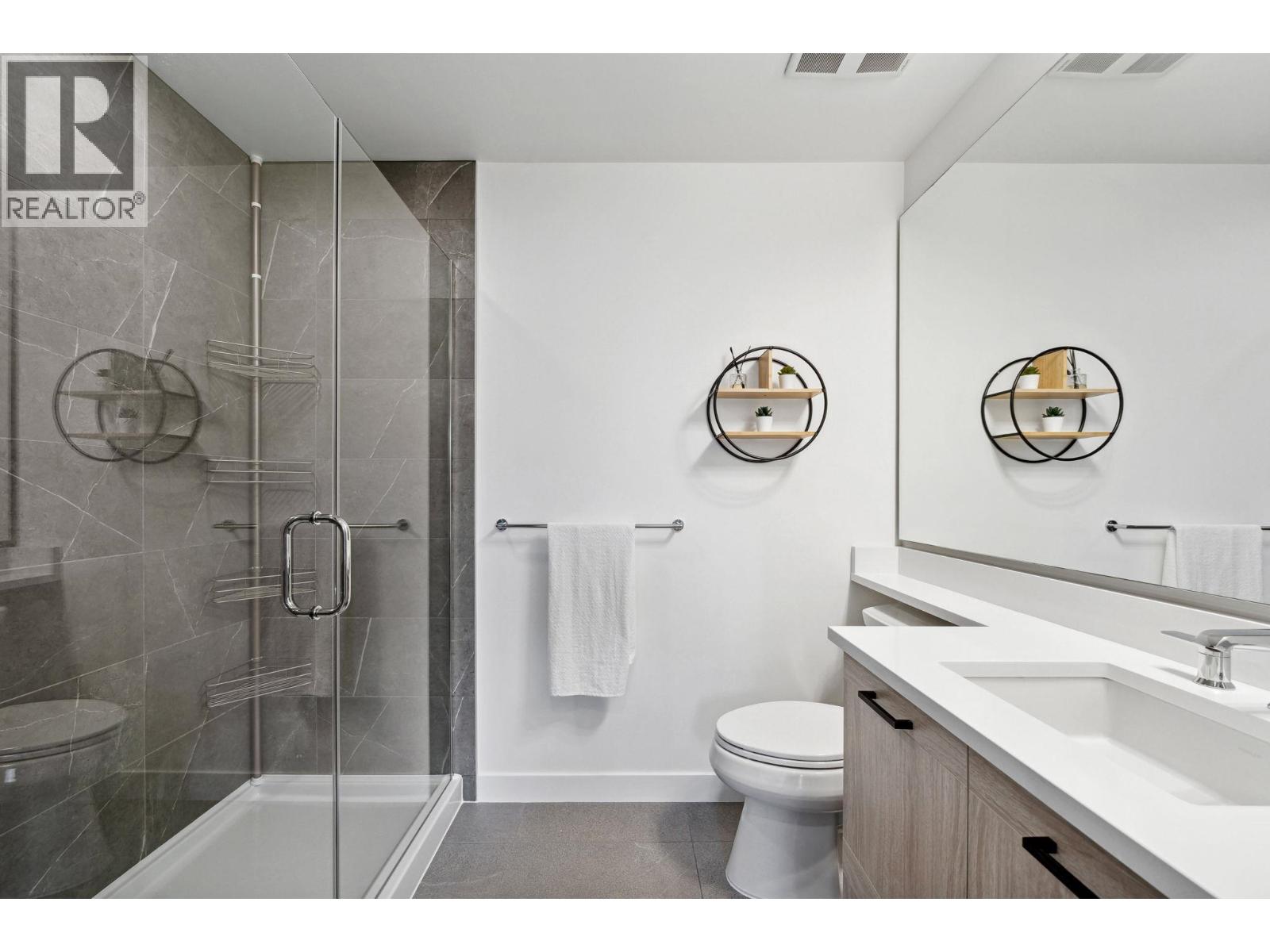 417 7579 16th Street, Burnaby, British Columbia  V3N 0H7 - Photo 18 - R3101172