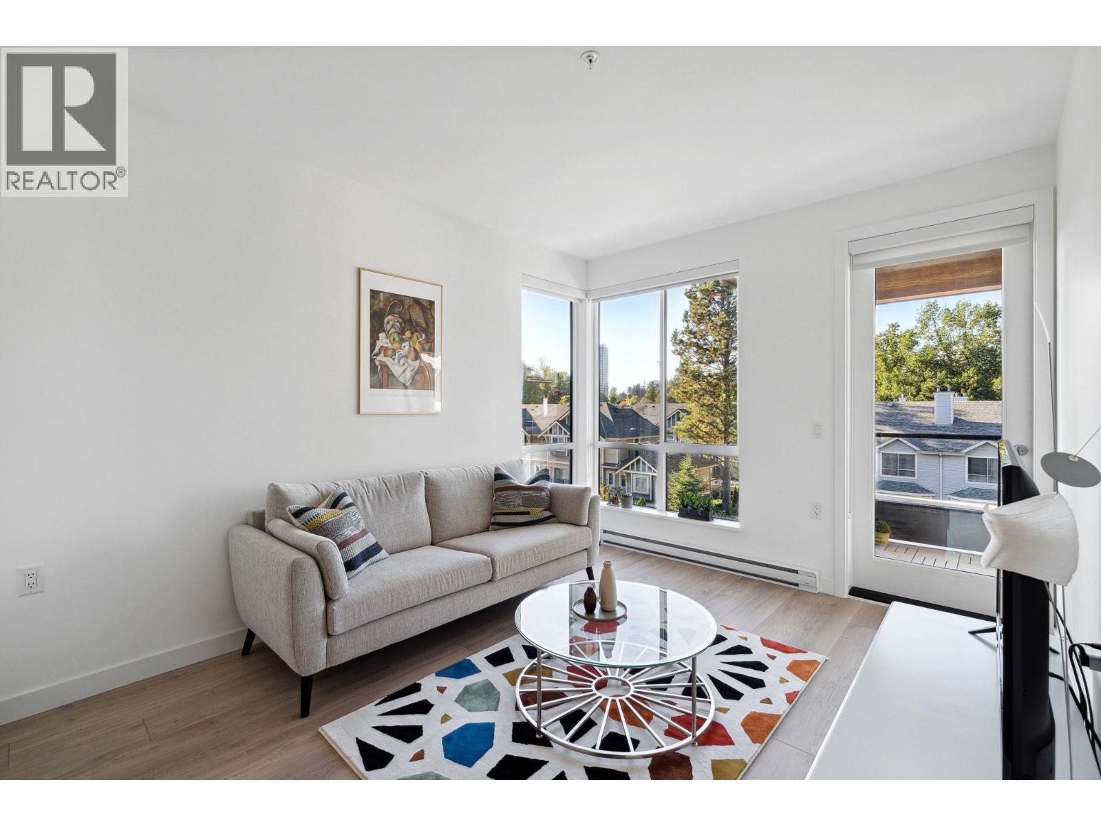 417 7579 16th Street, Burnaby, British Columbia  V3N 0H7 - Photo 2 - R3101172