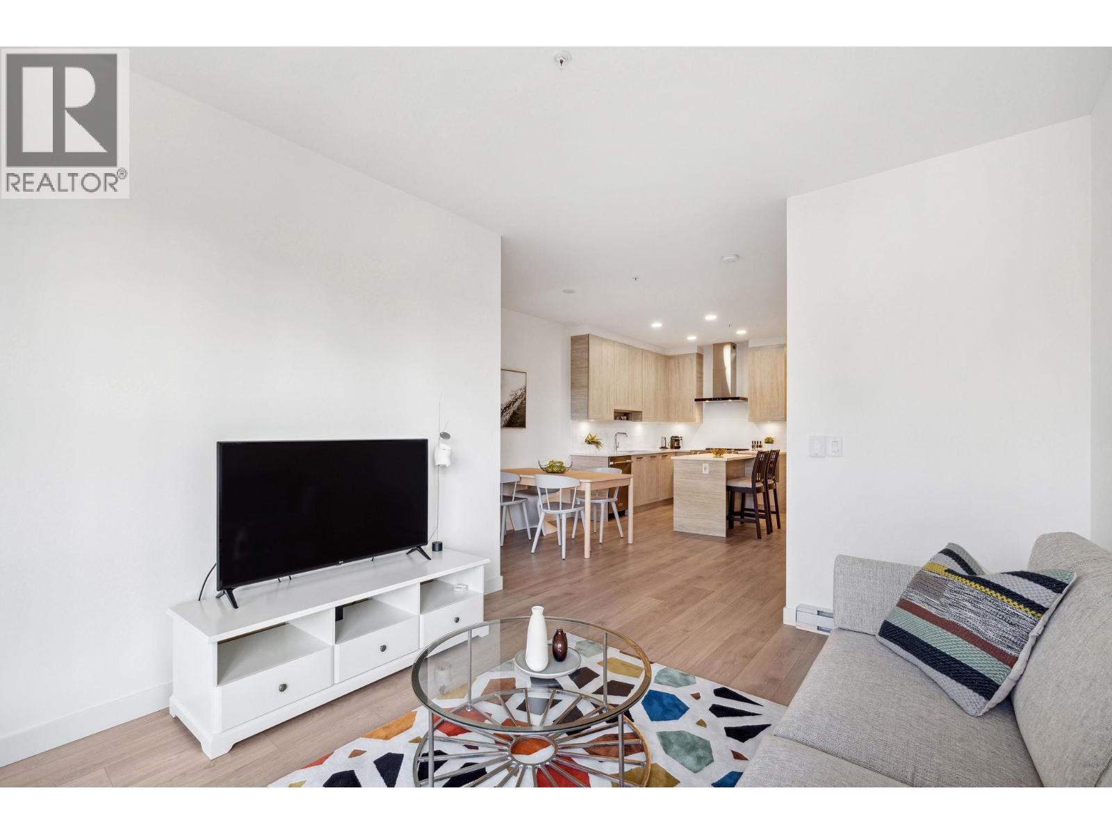 417 7579 16th Street, Burnaby, British Columbia  V3N 0H7 - Photo 5 - R3101172