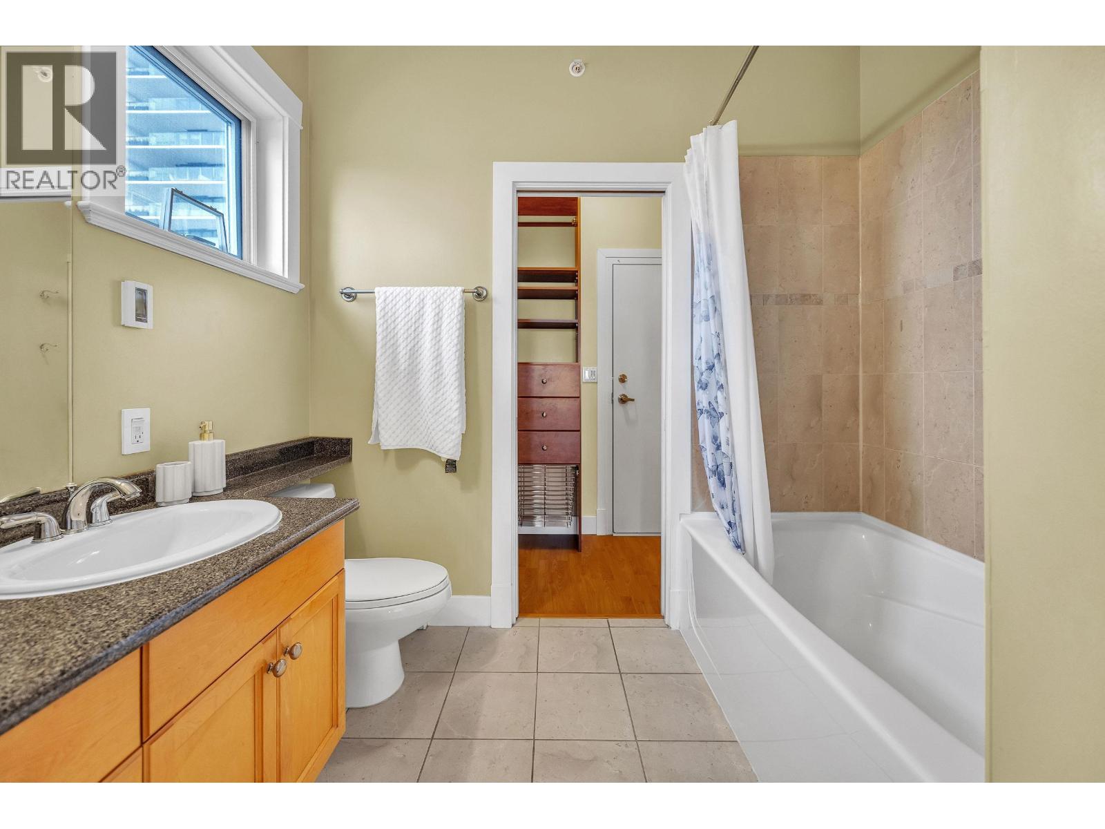 302 152 E 12th Street, North Vancouver, British Columbia  V7L 2J4 - Photo 22 - R3101173