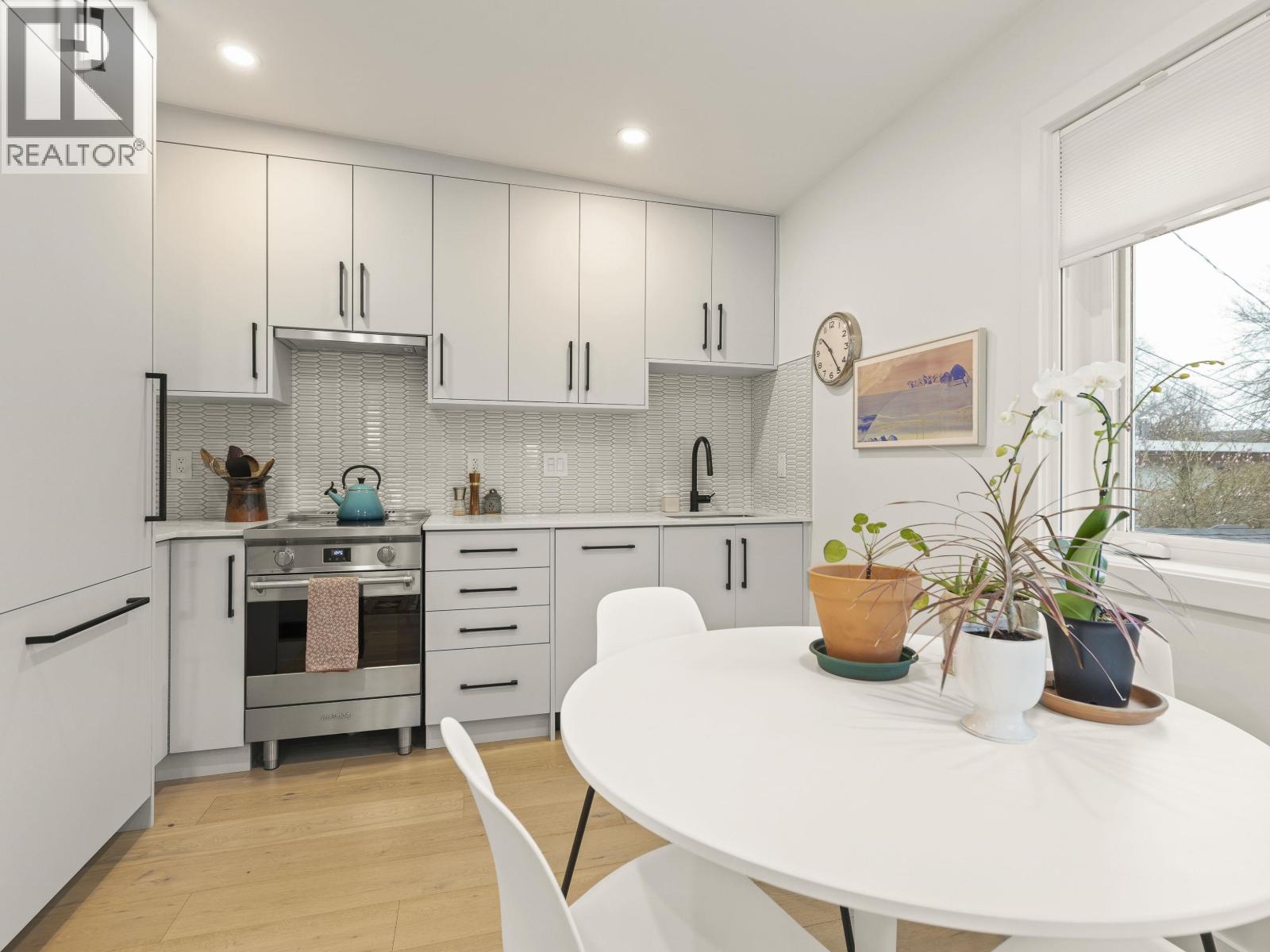 517 E 11th Avenue, Vancouver, British Columbia  V5T 2E1 - Photo 8 - R3101191