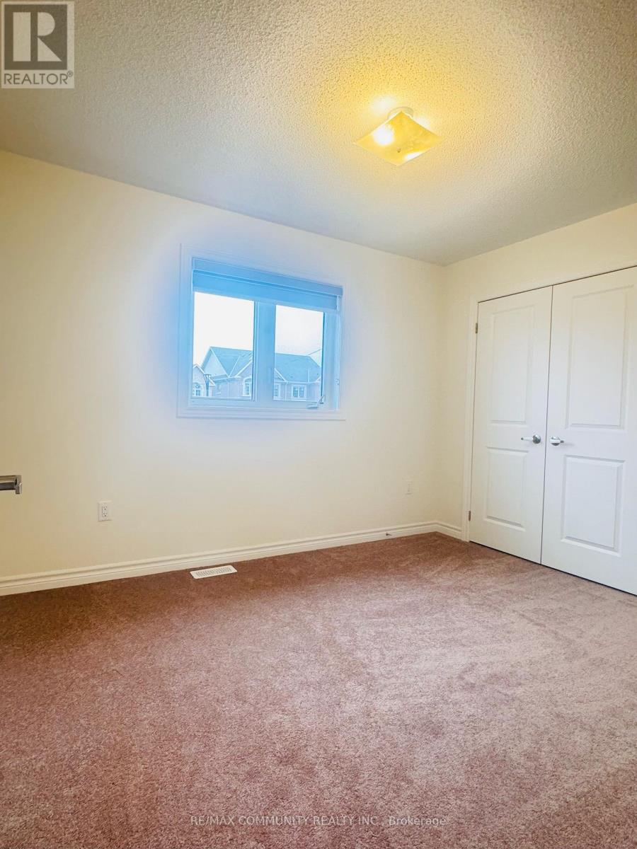 2506 Athena Path, Pickering, Ontario  L1X 0M5 - Photo 13 - E12896860