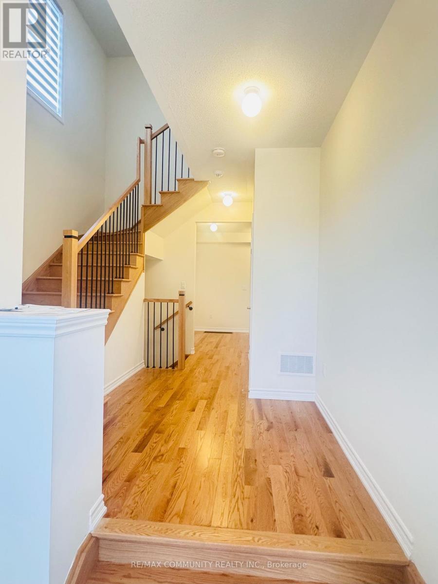 2506 Athena Path, Pickering, Ontario  L1X 0M5 - Photo 2 - E12896860