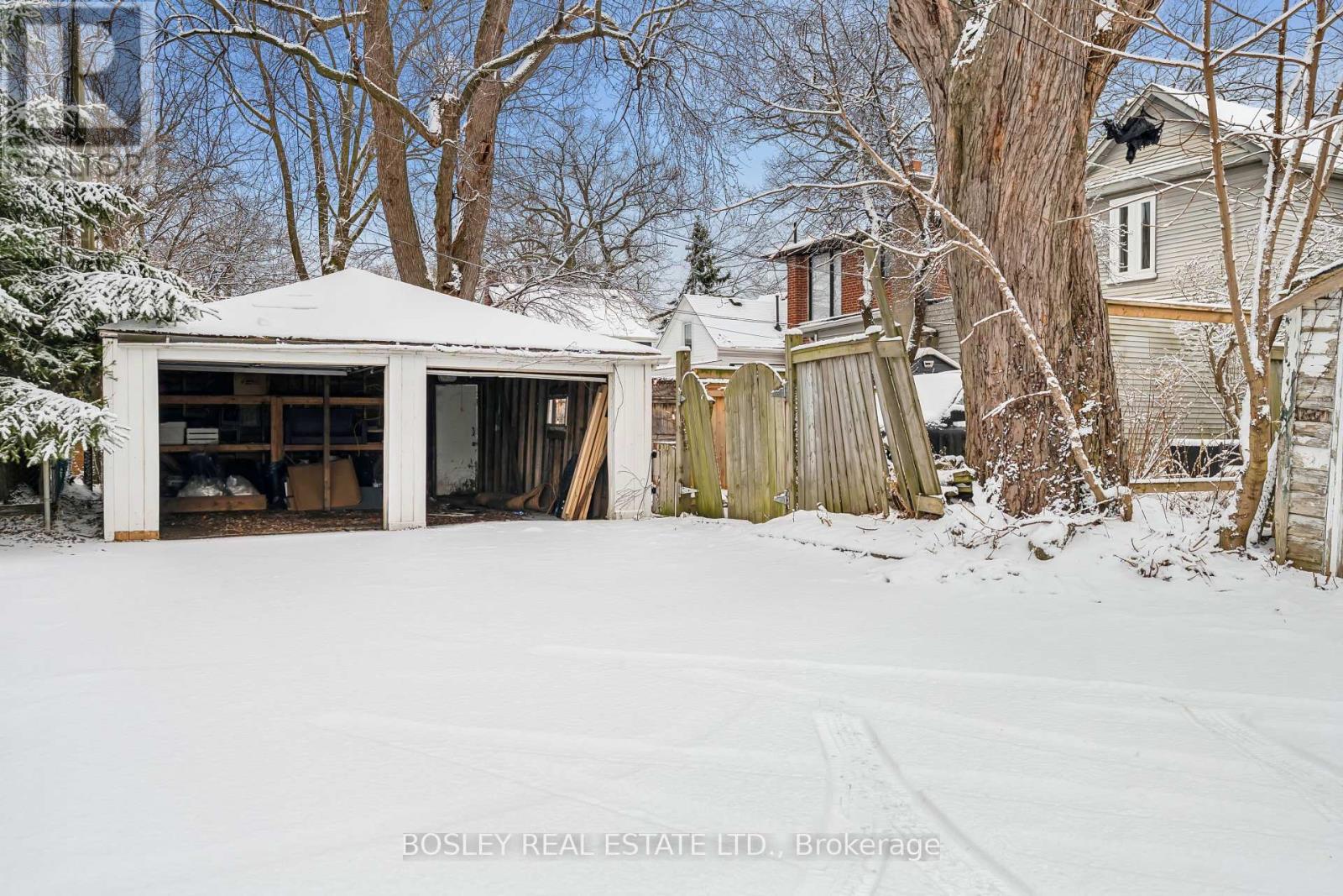 231 Chisholm Avenue, Toronto, Ontario  M4C 4V9 - Photo 27 - E12896900
