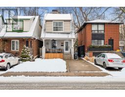231 CHISHOLM AVENUE, Toronto, Ontario