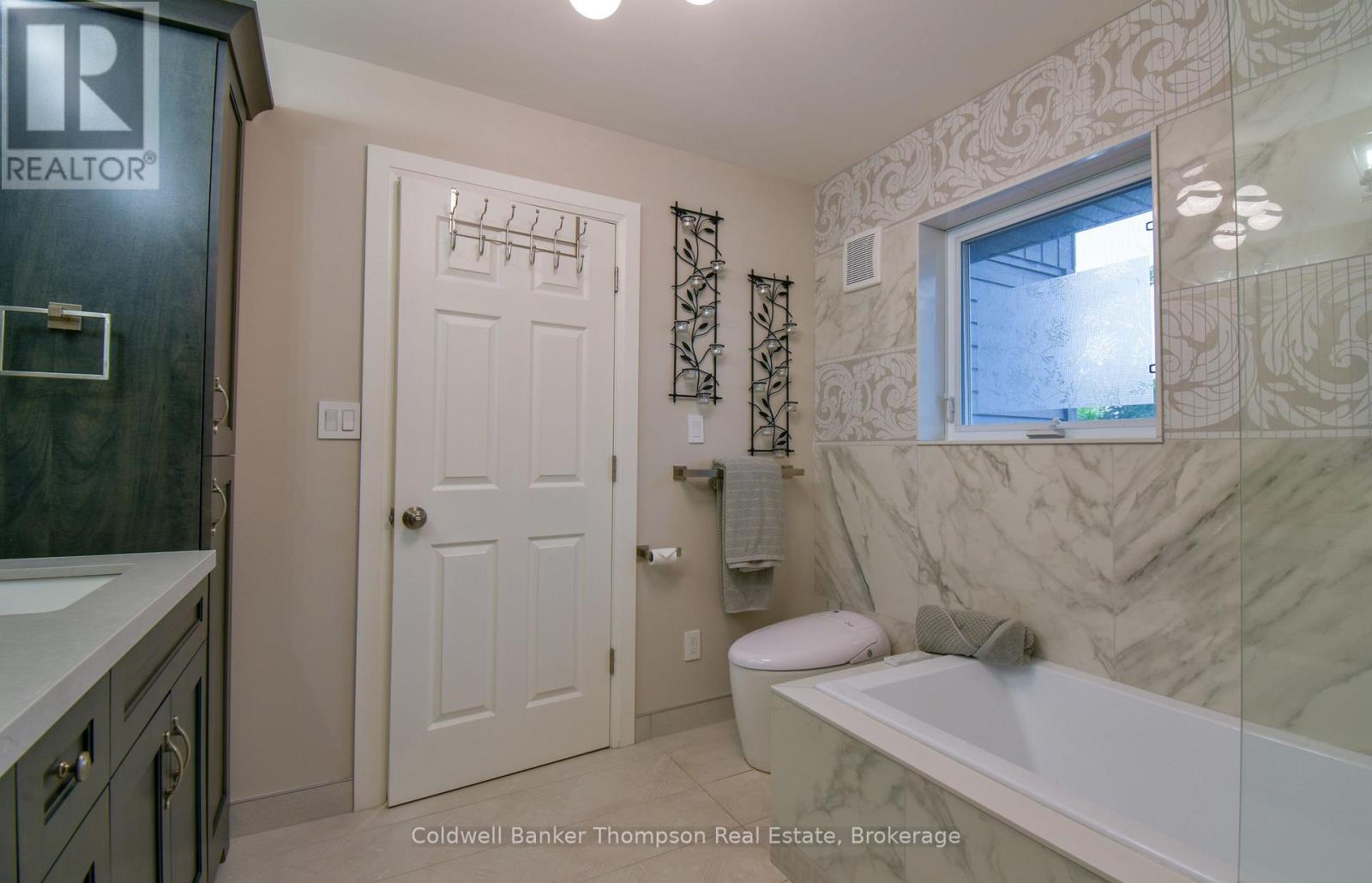 56-1 Florence Street W, Huntsville, Ontario  P1H 1V5 - Photo 16 - X12896982