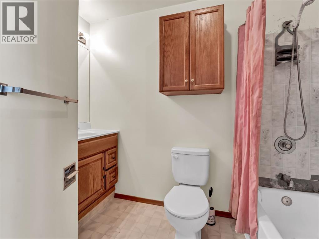 1054 Yuill Street Se, Medicine Hat, Alberta  T1A 0Z2 - Photo 15 - A2267347