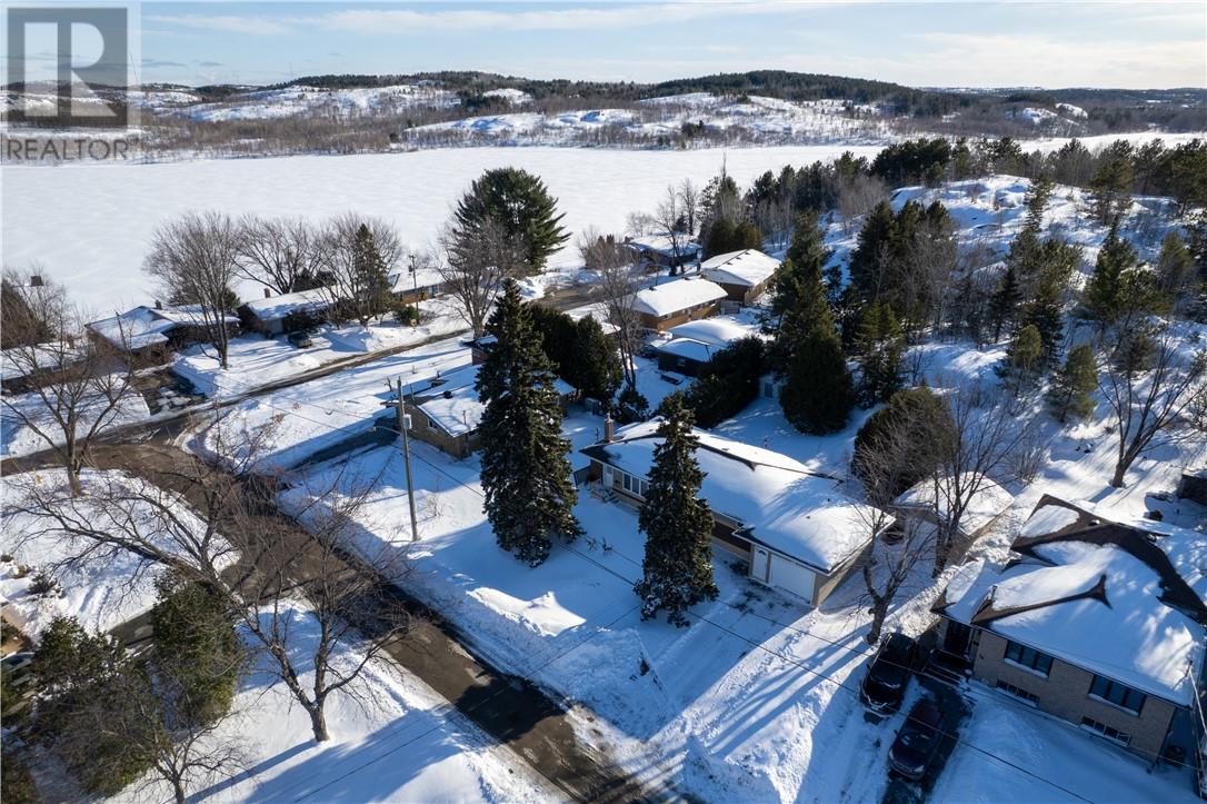 4 Janmar Court, Sudbury, Ontario  P3E 4M5 - Photo 3 - 2126826