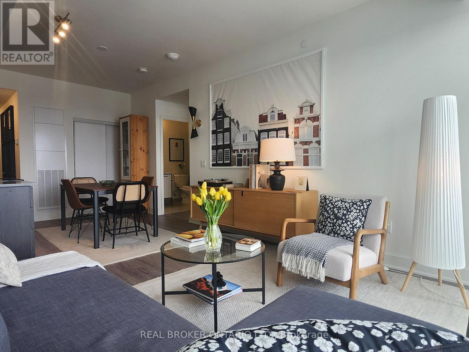 1311 - 185 DEERFIELD ROAD, Newmarket, Ontario