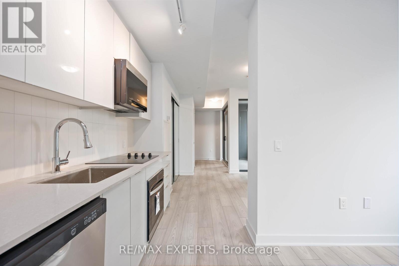 1107 - 2920 Highway 7 Road, Vaughan (Concord), Ontario  L4K 0P4 - Photo 13 - N12896978