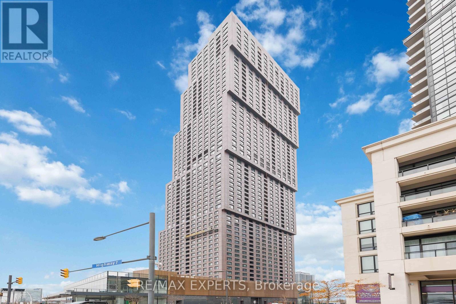 1107 - 2920 Highway 7 Road, Vaughan (Concord), Ontario  L4K 0P4 - Photo 2 - N12896978