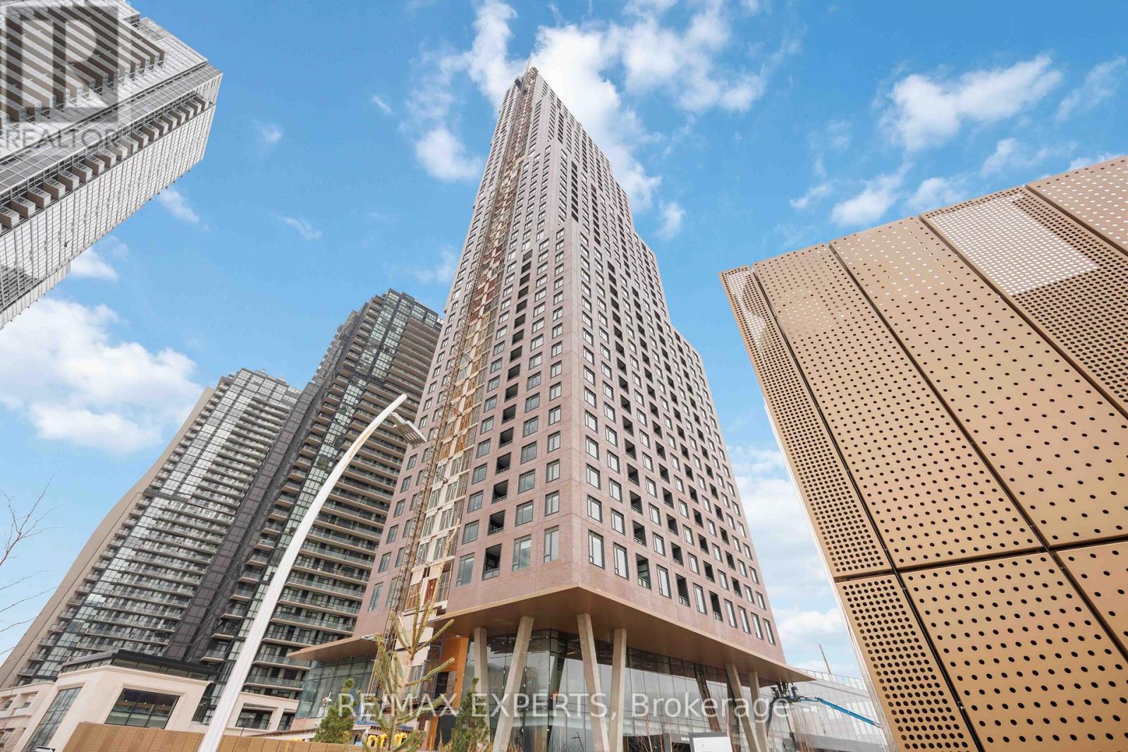 1107 - 2920 Highway 7 Road, Vaughan (Concord), Ontario  L4K 0P4 - Photo 3 - N12896978