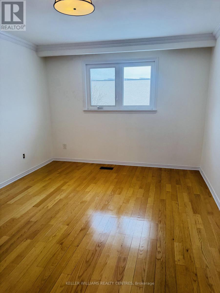 2461 Hensall Street, Mississauga (Cooksville), Ontario  L5A 2T1 - Photo 18 - W12831932