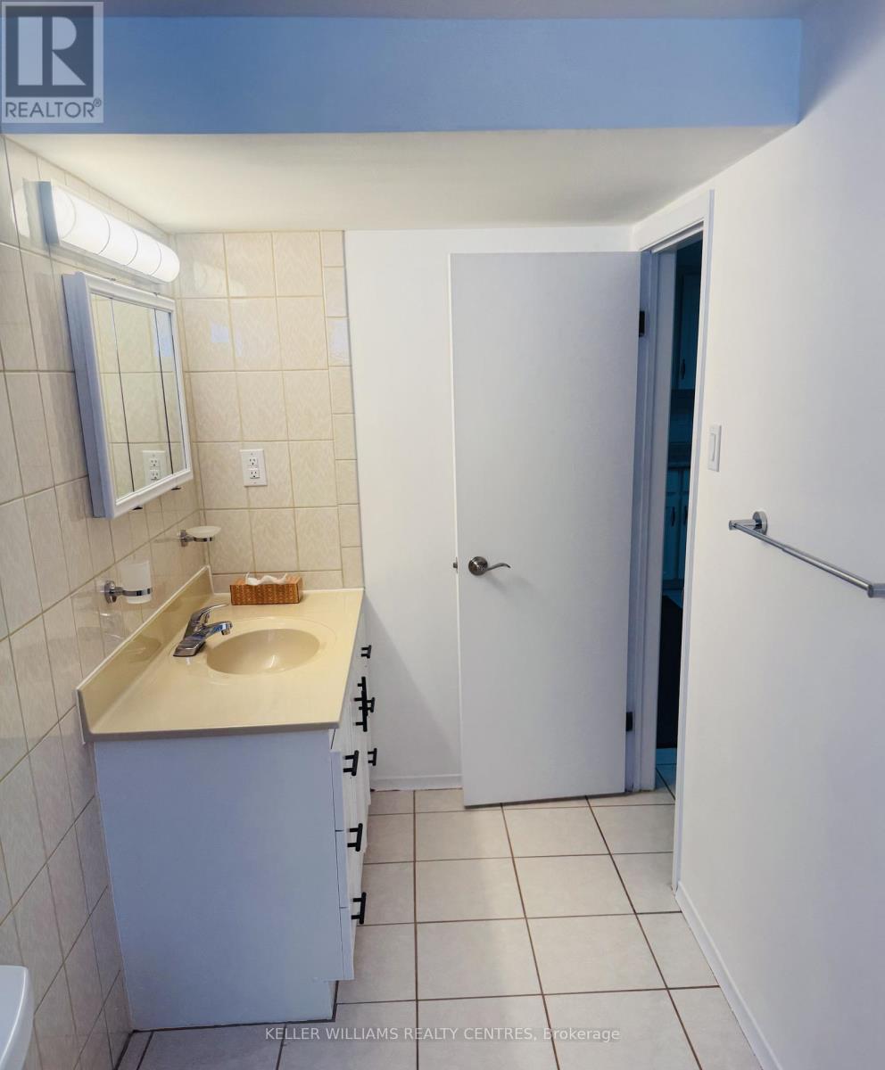 2461 Hensall Street, Mississauga (Cooksville), Ontario  L5A 2T1 - Photo 15 - W12831932