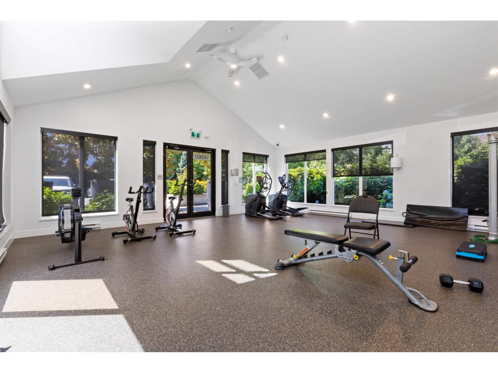 425 14968 101a Avenue, Surrey, British Columbia  V3R 0E8 - Photo 25 - R3100453